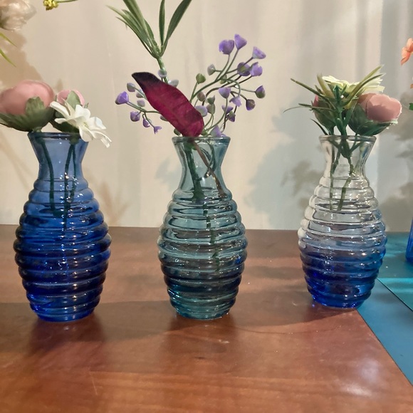 Elemental Sea Glass Mini Vases (Set of 3) - Picture 6 of 9